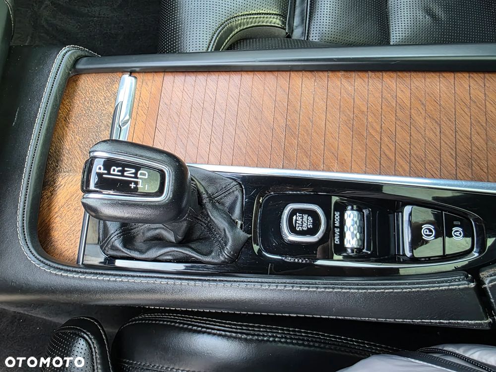 Volvo V90 D5 AWD Inscription - 25
