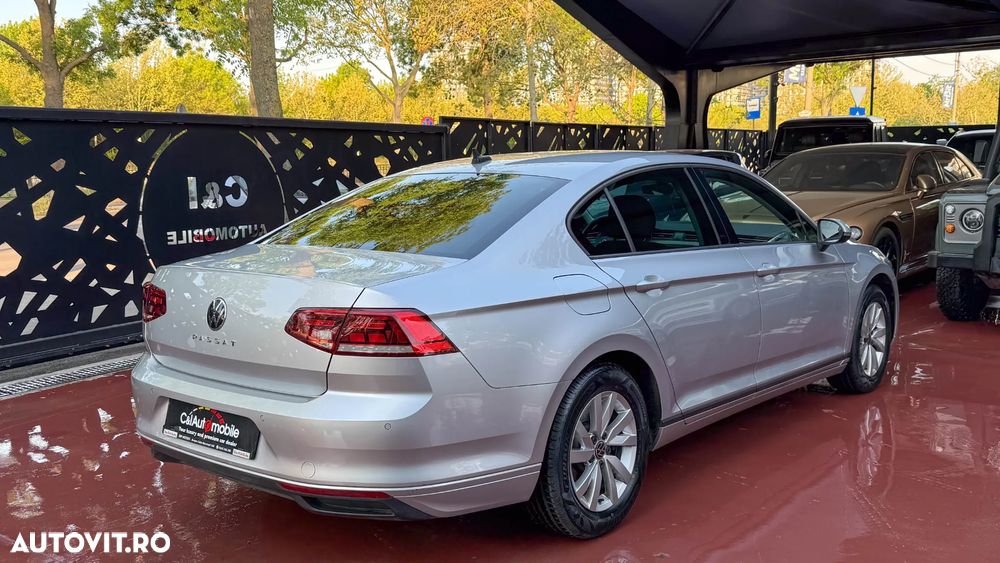 Volkswagen Passat 2.0 TDI DSG Advance - 5