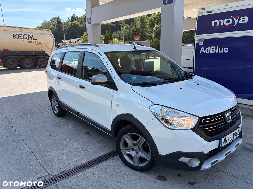 Dacia Lodgy 1.6 SCe Stepway S&S - 6