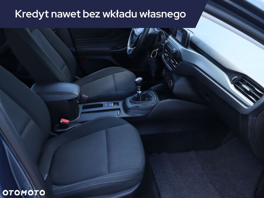 Ford Focus SW - 11