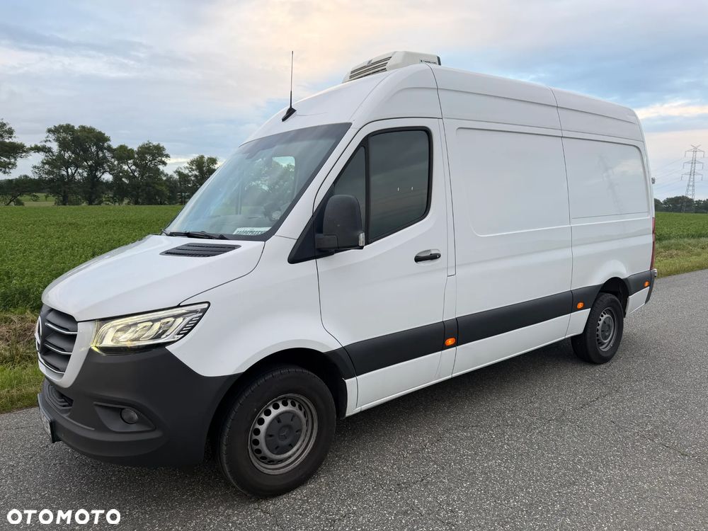 Mercedes-Benz Sprinter - 8