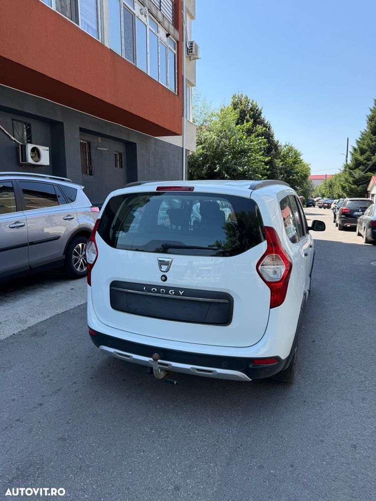Dacia Lodgy 1.5 dCi 90 CP Stepway - 6