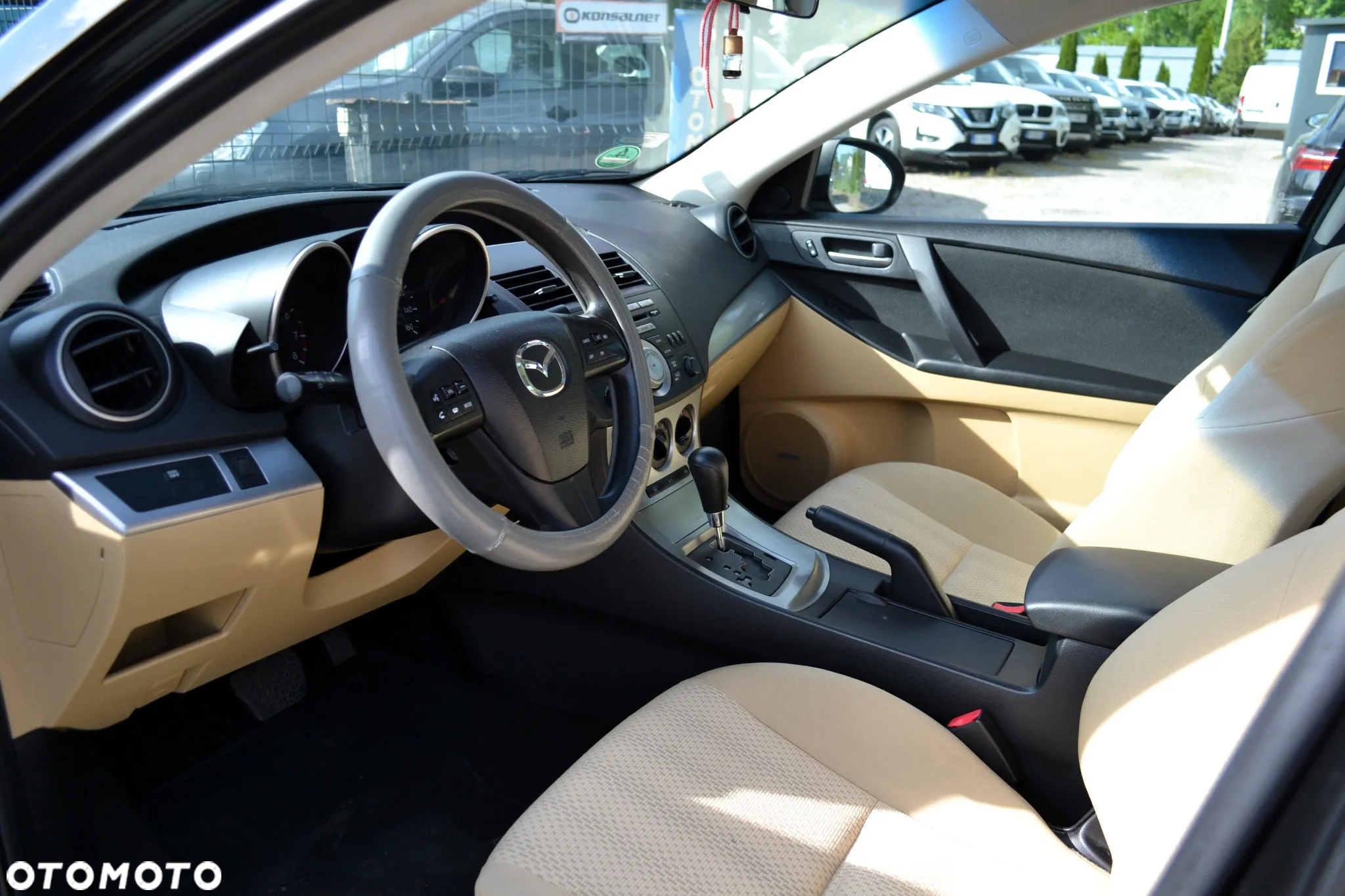 Mazda 3 - 8