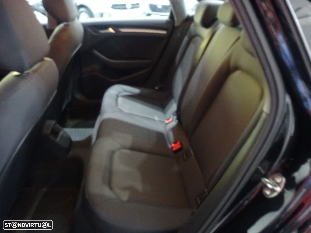 Audi A3 Limousine 30 TDI - 30