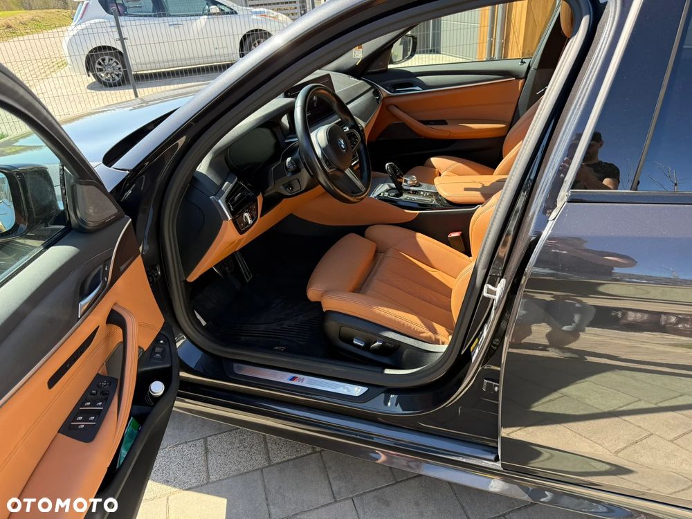 BMW Seria 5 - 13