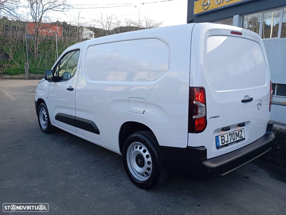 Opel Combo Cargo L2 1.5DT 100cv - 4