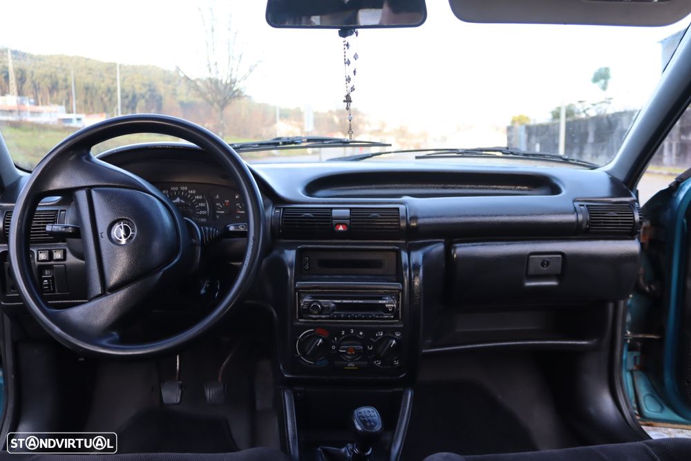 Opel Astra 1.7 TD GLS - 11