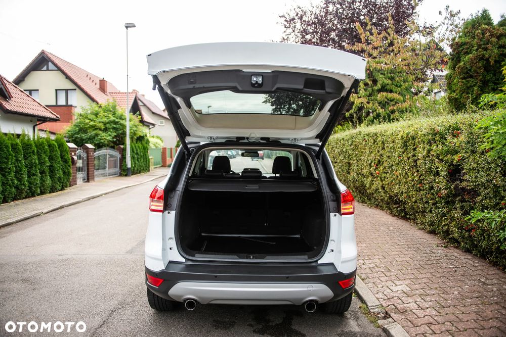 Ford Kuga 2.0 TDCi 4x4 Titanium - 14