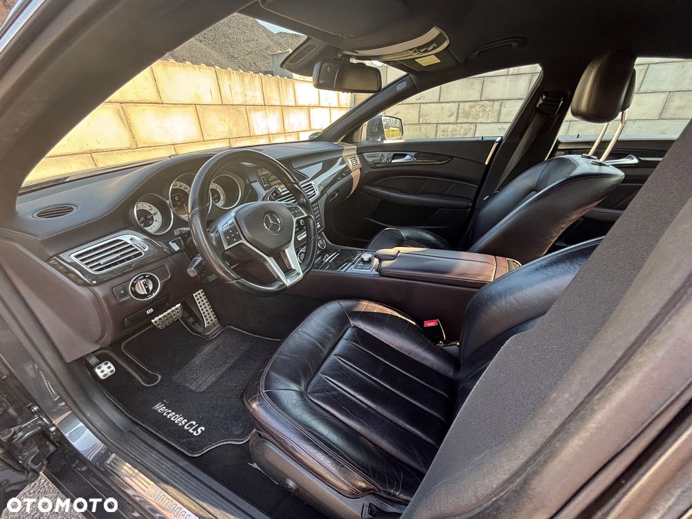 Mercedes-Benz CLS 350 CDI 4-Matic BlueEff - 8
