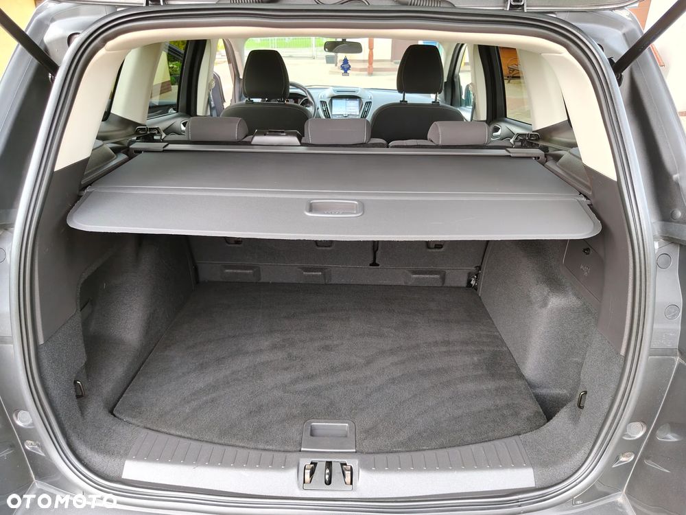 Ford Kuga - 23