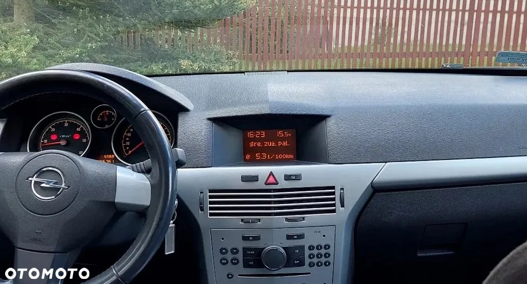 Opel Astra - 11