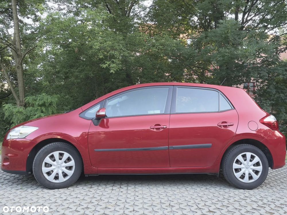 Toyota Auris - 5