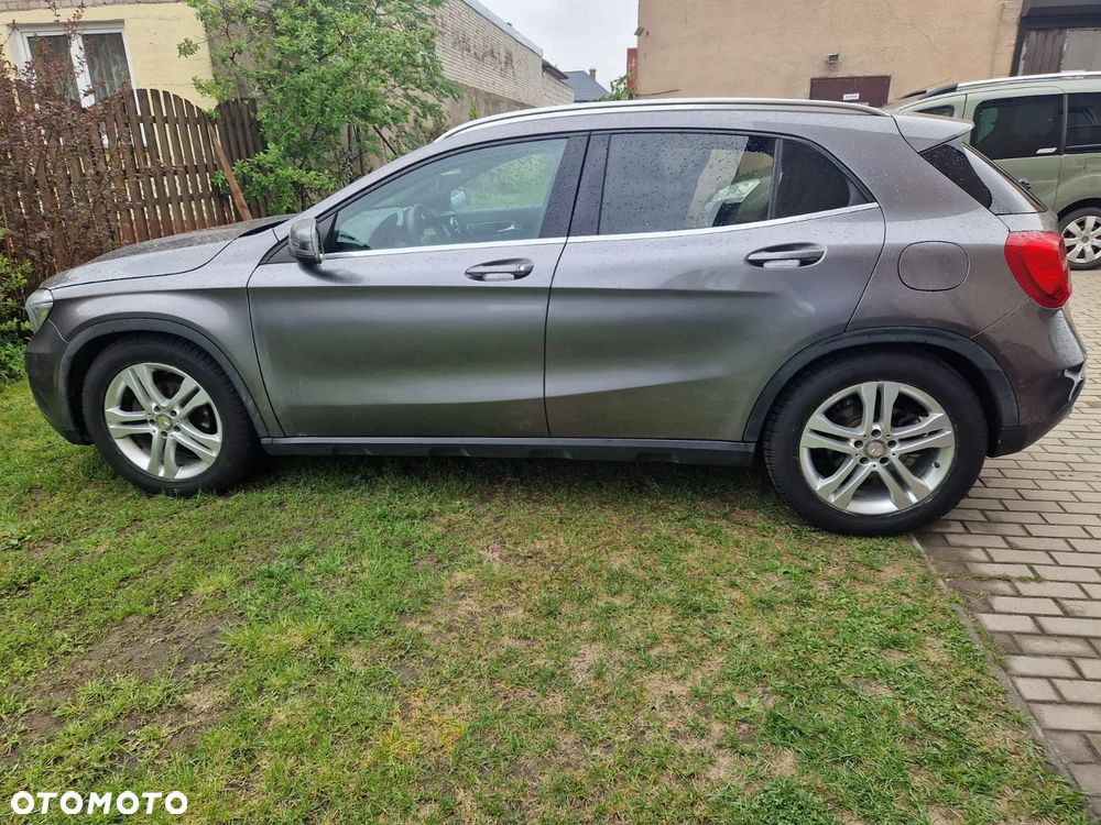 Mercedes-Benz GLA 220 d 4Matic 7G-DCT - 1