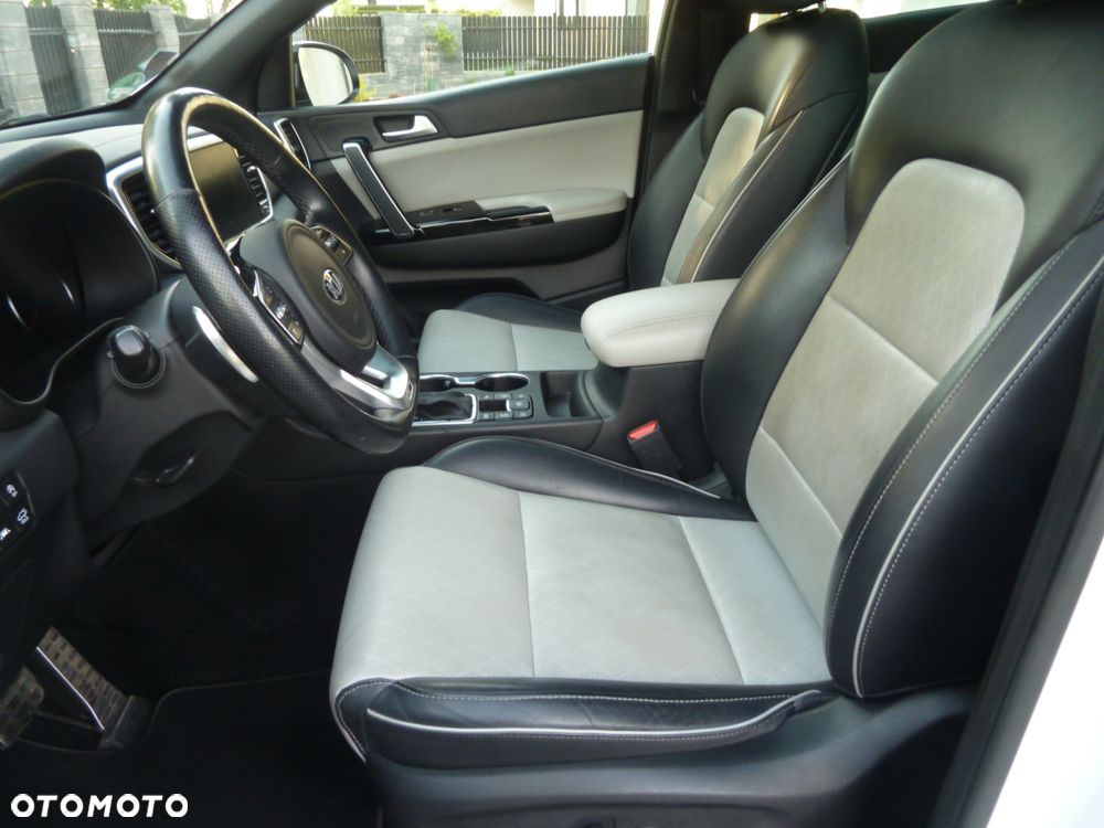 Kia Sportage 1.6 T-GDI AWD DCT GT LINE - 12