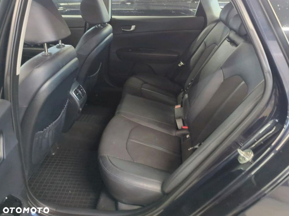 Kia Optima - 9