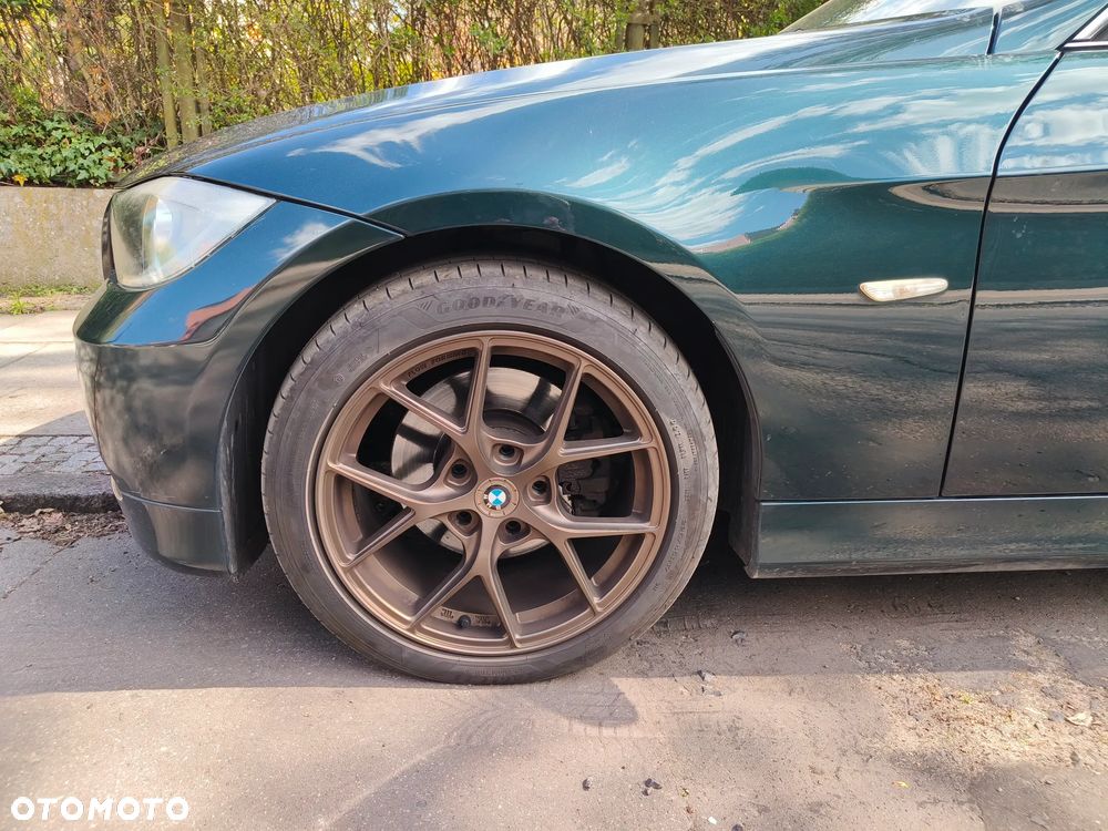 BMW Seria 3 325i - 12
