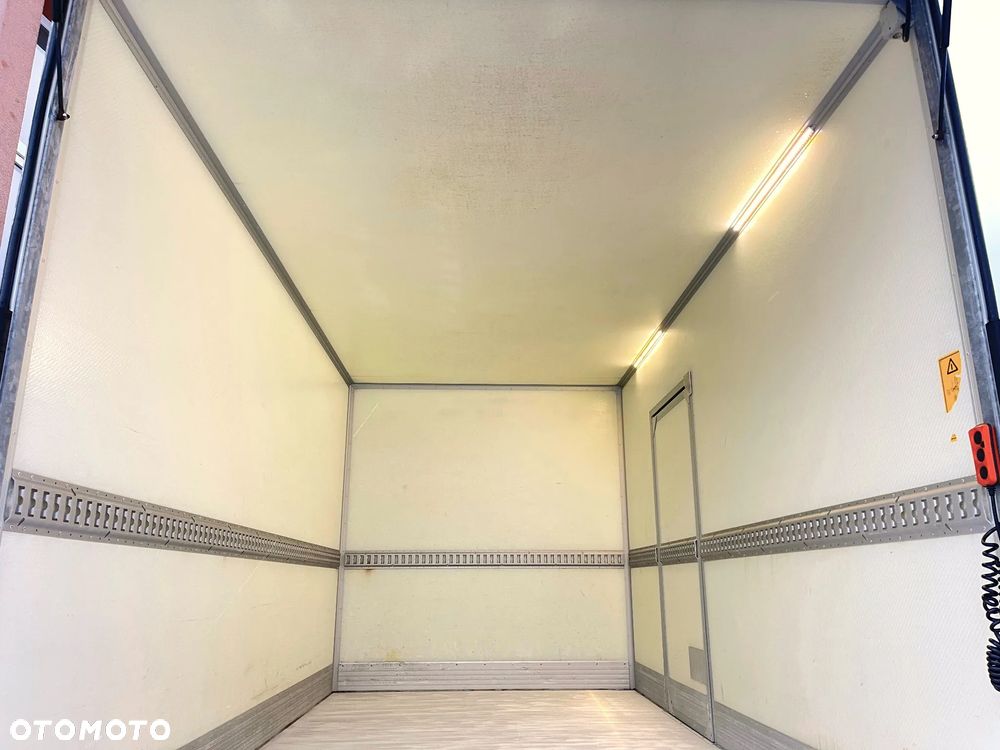 Iveco Daily Izoterma Winda - 13
