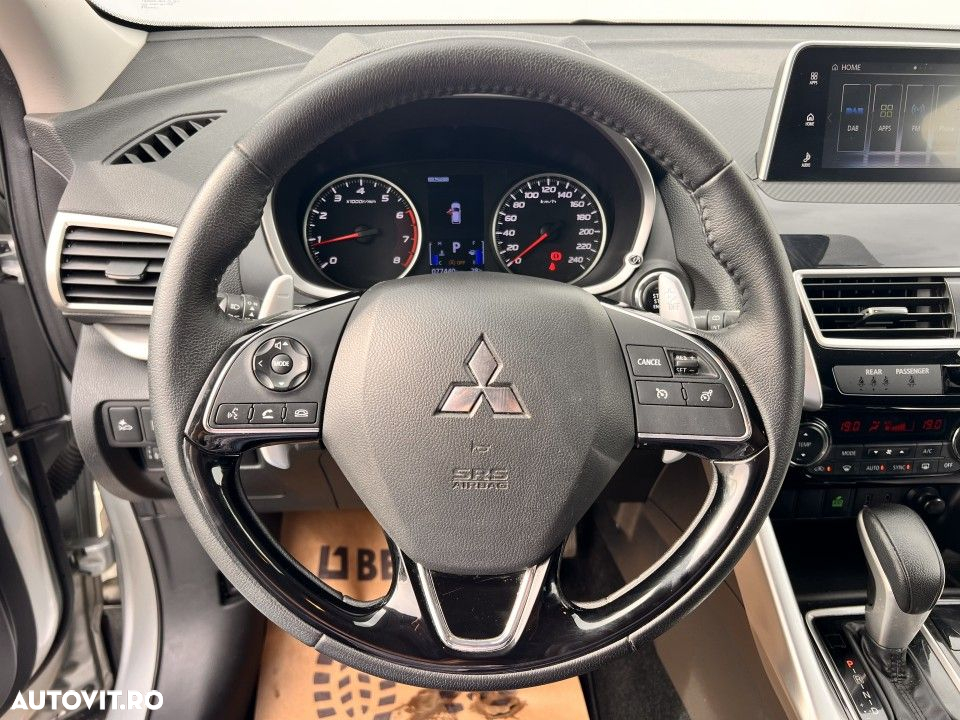 Mitsubishi Eclipse-Cross - 14