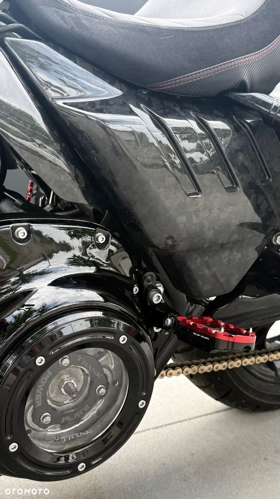Harley-Davidson Touring Road Glide - 22