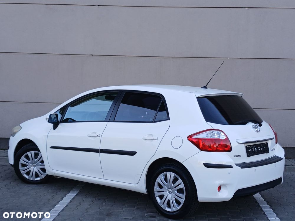 Toyota Auris 1.6 Life+ - 10