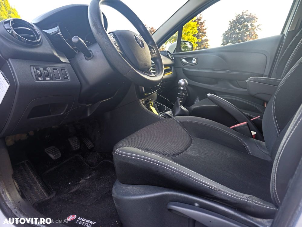 Renault Clio TCe Zen - 9