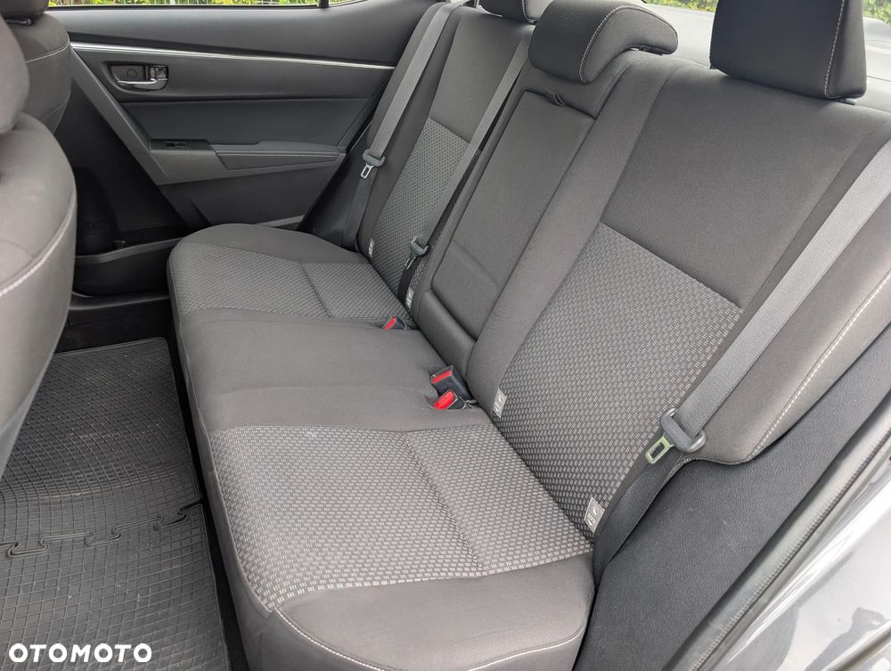 Toyota Corolla 1.6 Comfort - 26