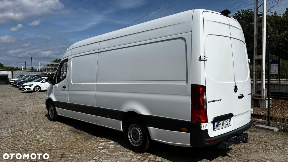 Mercedes-Benz Sprinter 319 - 5