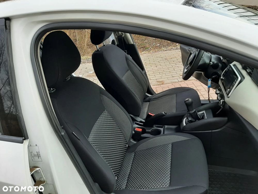 Nissan Micra 1.0 IG-T Visia - 10