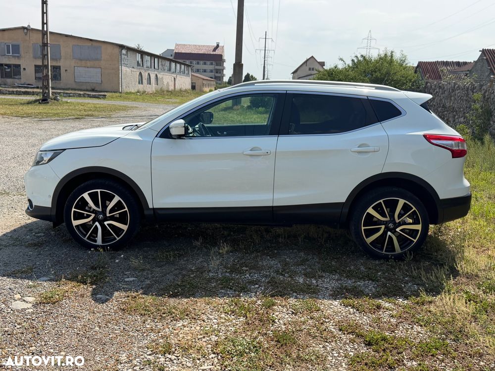 Nissan Qashqai 1.6 DCI 4 x 4 DPF Start/Stop tekna - 2