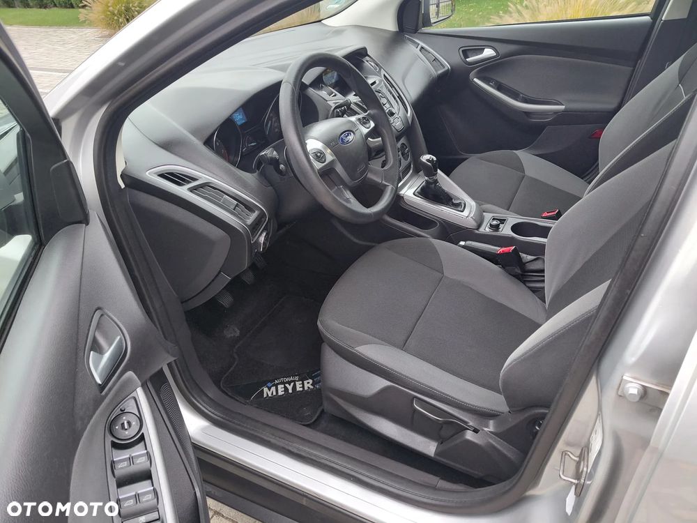 Ford Focus - 8