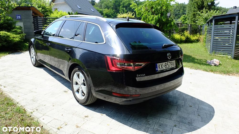 Skoda Superb 2.0 TDI Ambition - 8