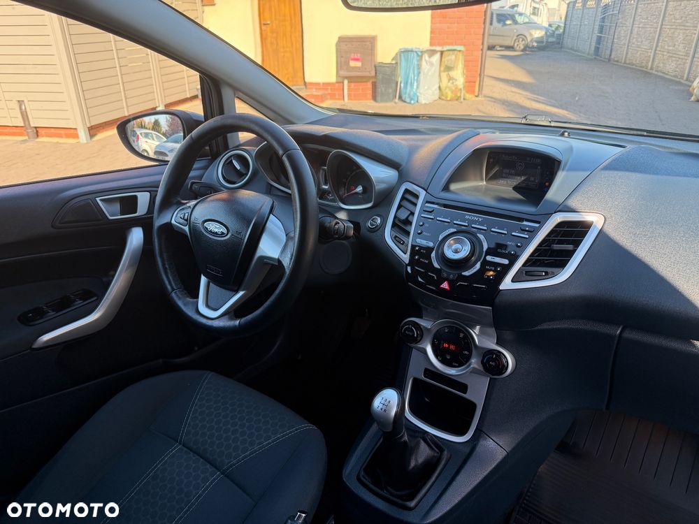 Ford Fiesta 1.4 Titanium - 21