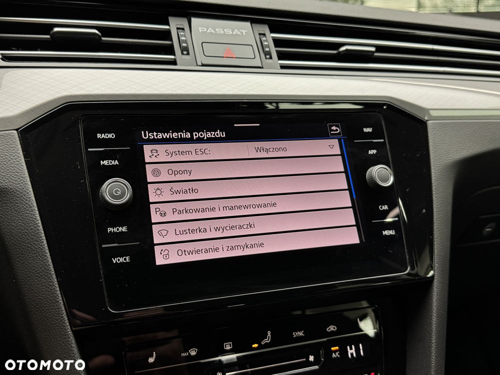 Volkswagen Passat Variant - 33