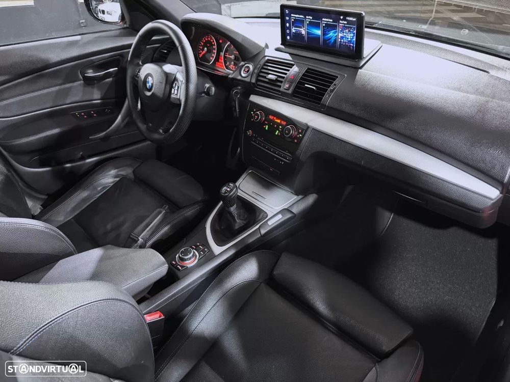 BMW 118 d Pack M - 13