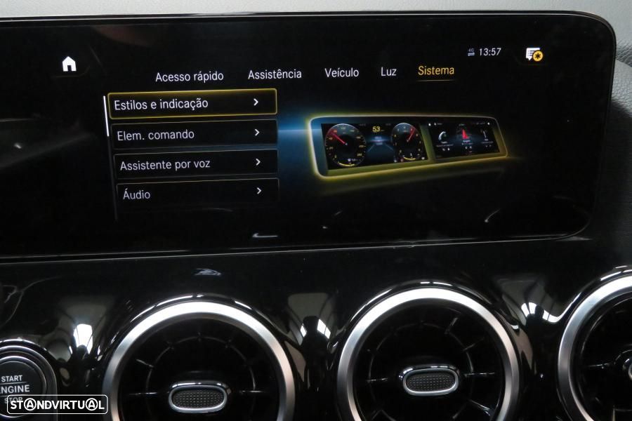 Mercedes-Benz GLA 180 d AMG Line - 13