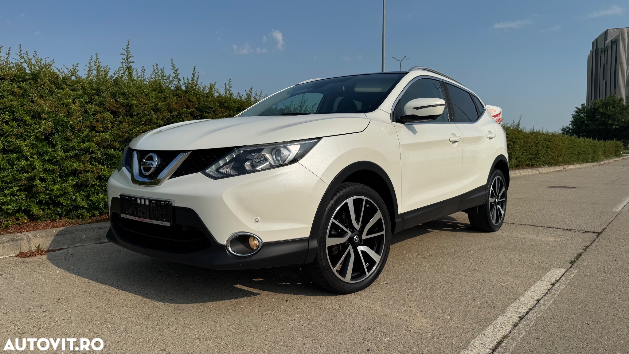 Nissan Qashqai 1.5 DCI Start/Stop Tekna - 2