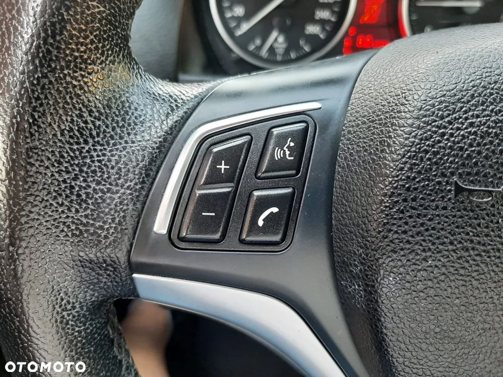 BMW X1 sDrive18d xLine - 18