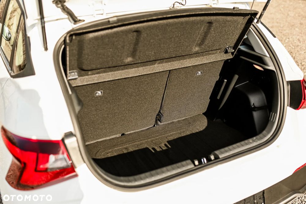 Hyundai i20 1.2 Select - 38