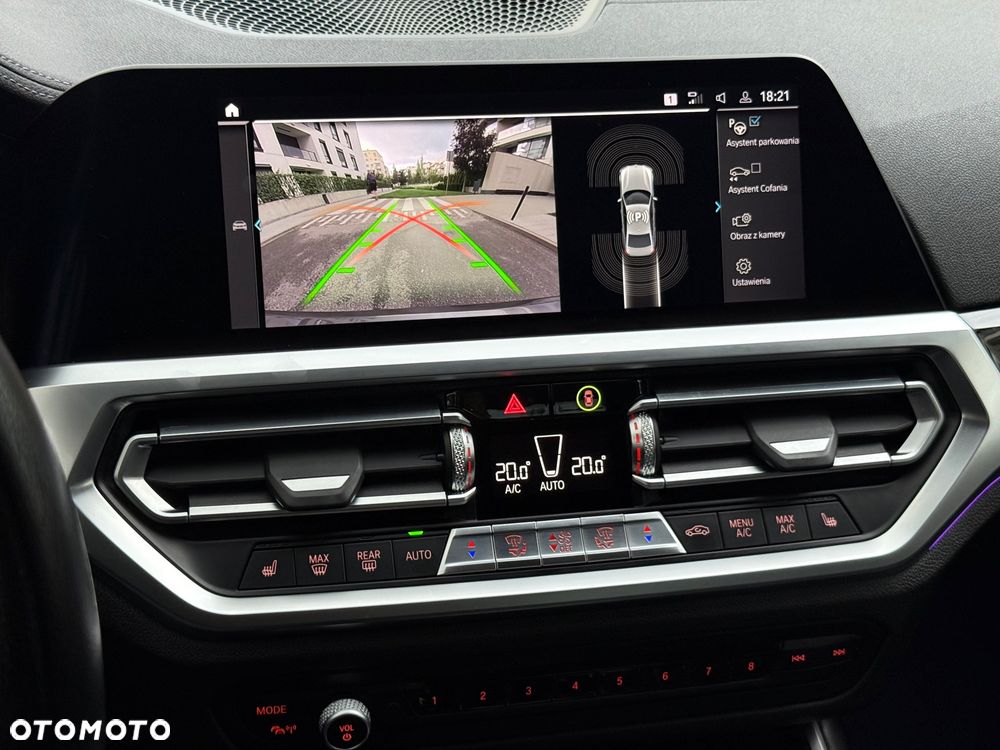 BMW Seria 3 330e M Sport - 21