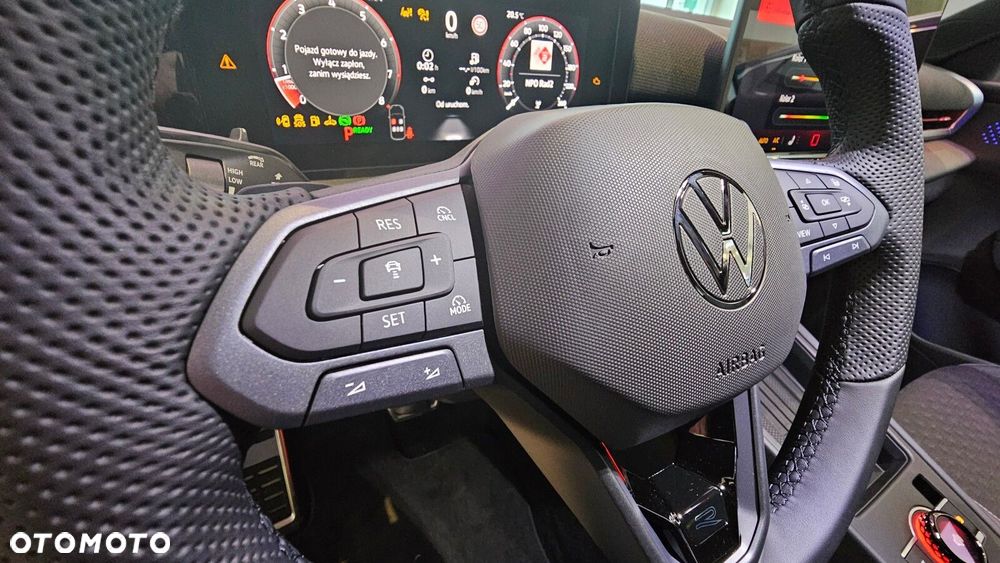 Volkswagen T-Roc - 24