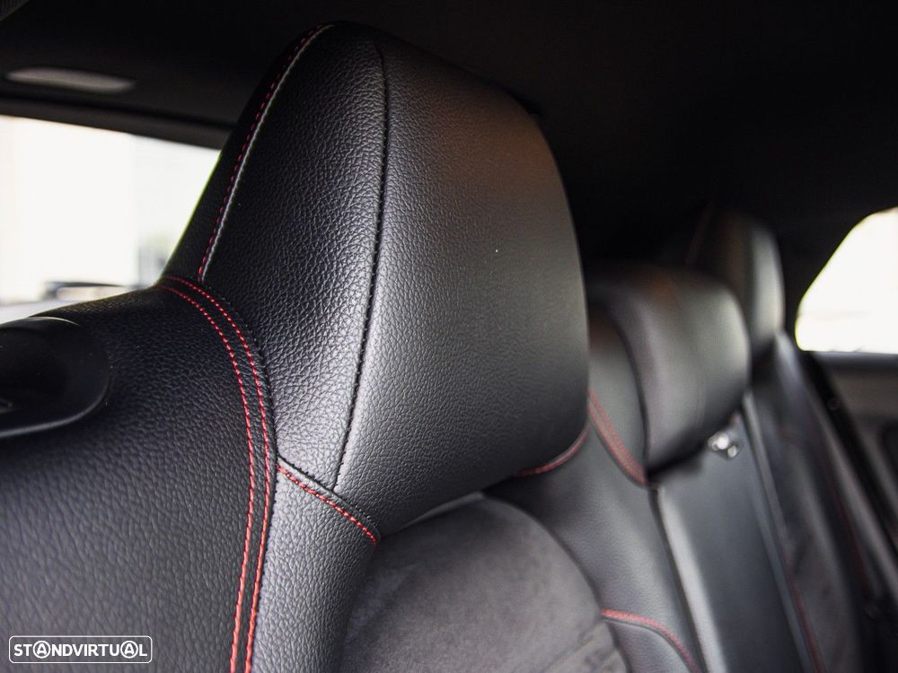 Mercedes-Benz CLA 180 d Shooting Brake AMG Line - 22