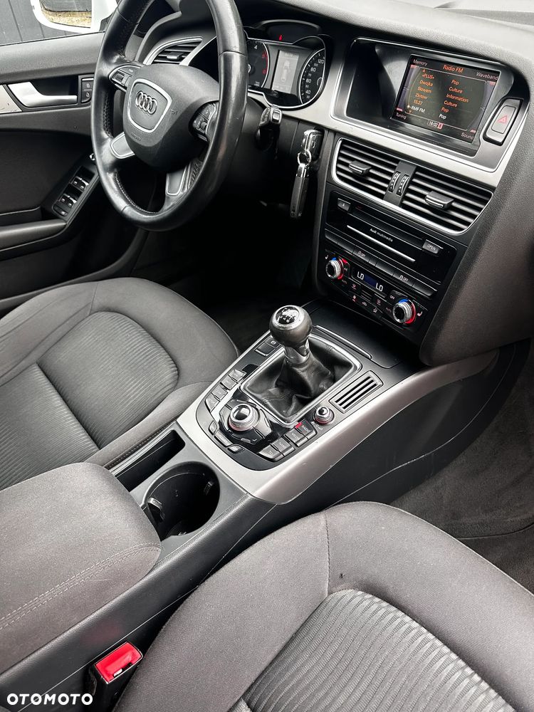 Audi A4 Avant 2.0 TDI DPF clean diesel Ambiente - 10