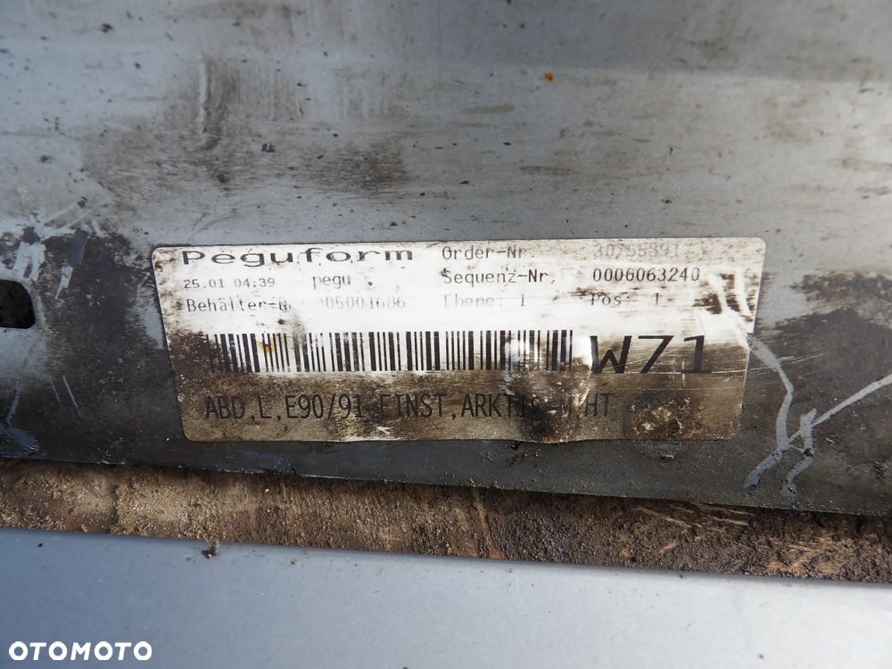 BMW - E90 - KOLOR A34 - PROGI - PRAWY/LEWY - PRZED LIFT - CENA ZA 1 SZT - 3