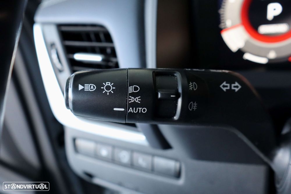 Nissan Qashqai 1.3 DIG-T Tekna + Xtronic - 28