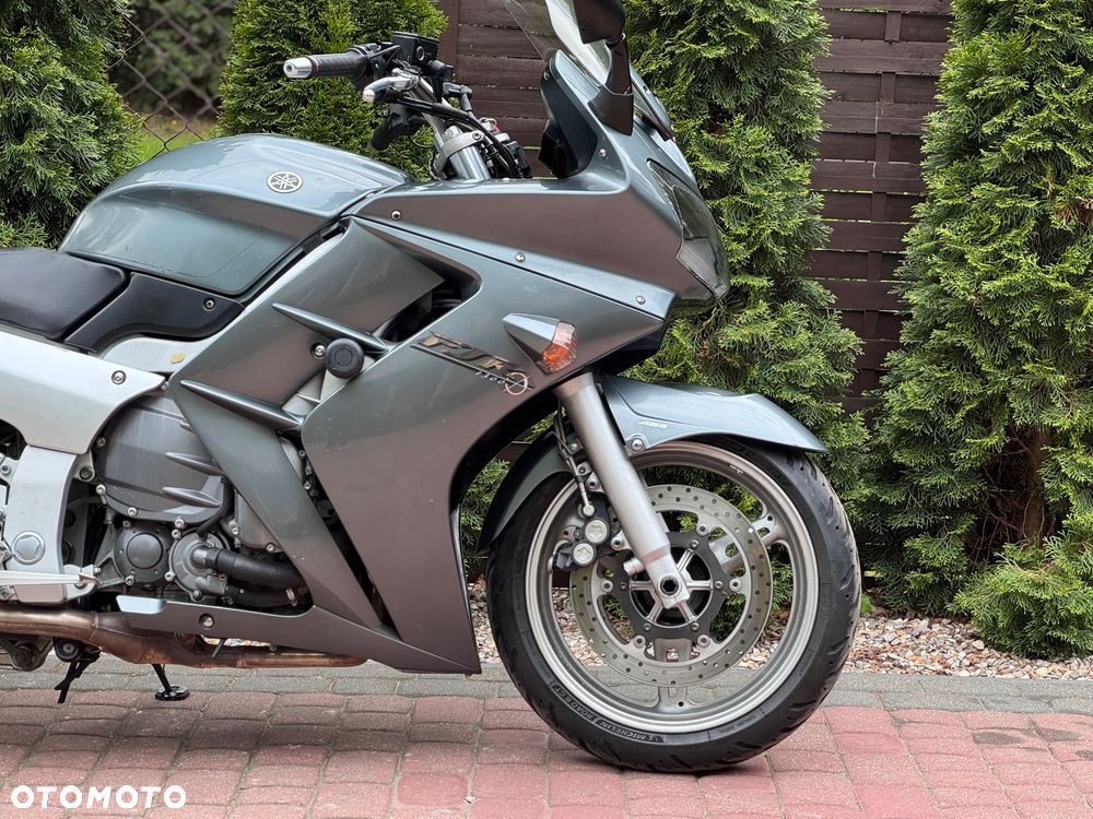 Yamaha FJR - 10