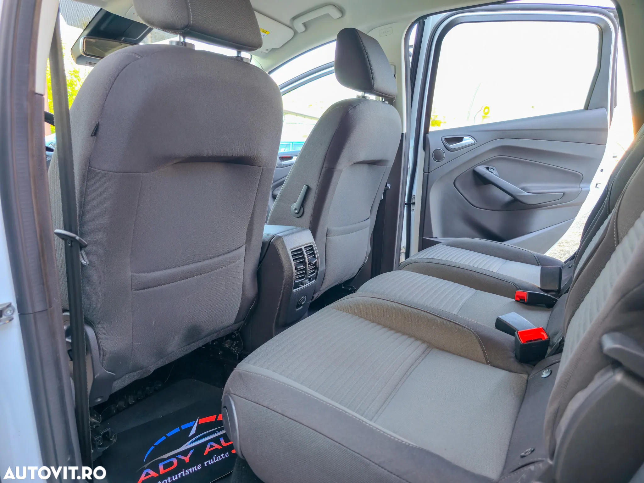 Ford C-Max 1.5 TDCi Start-Stop-System Trend - 18