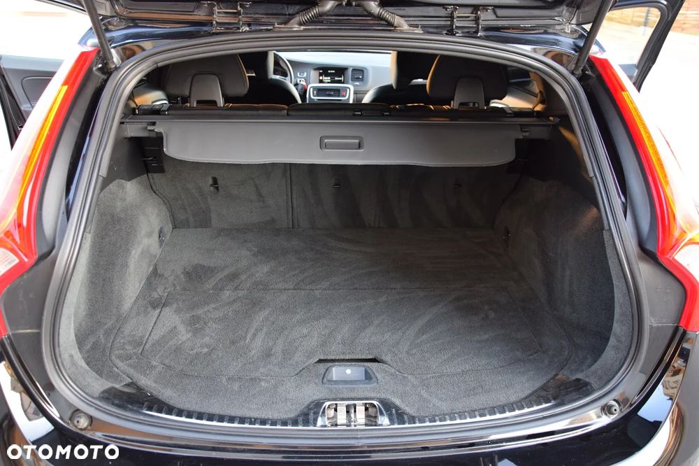 Volvo V60 D4 Edition Pro - 25