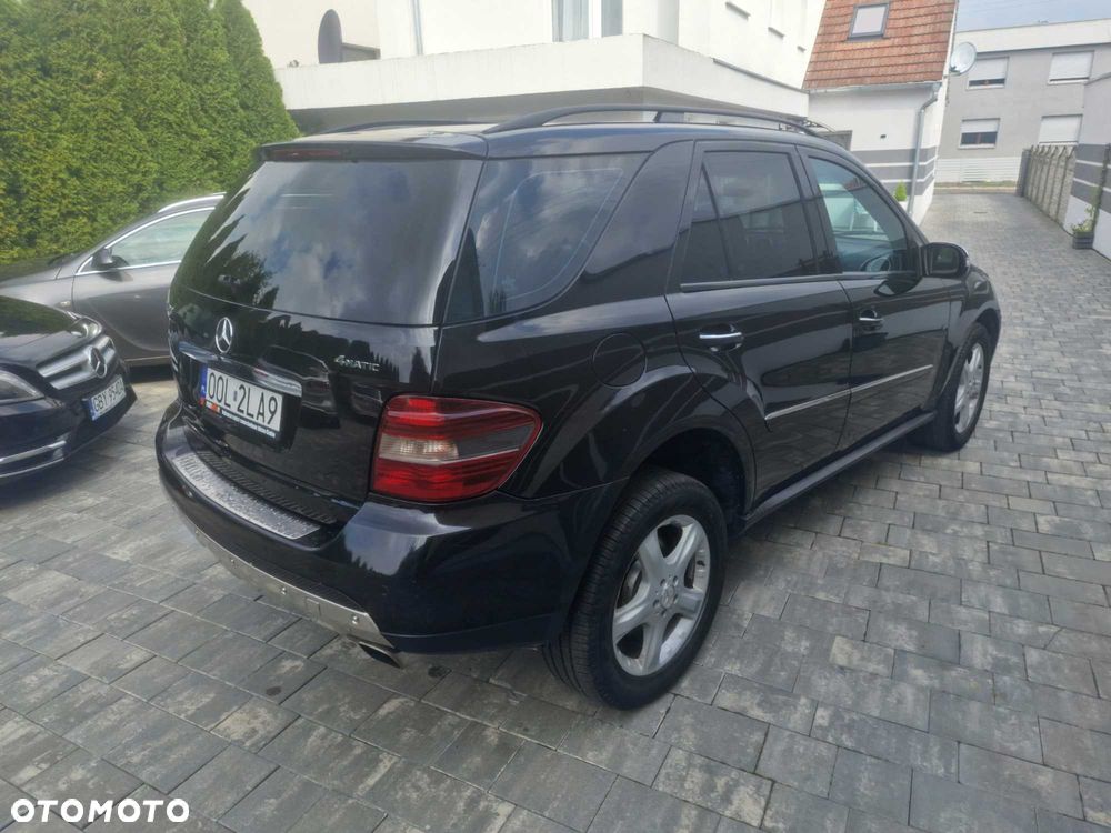Mercedes-Benz ML - 4