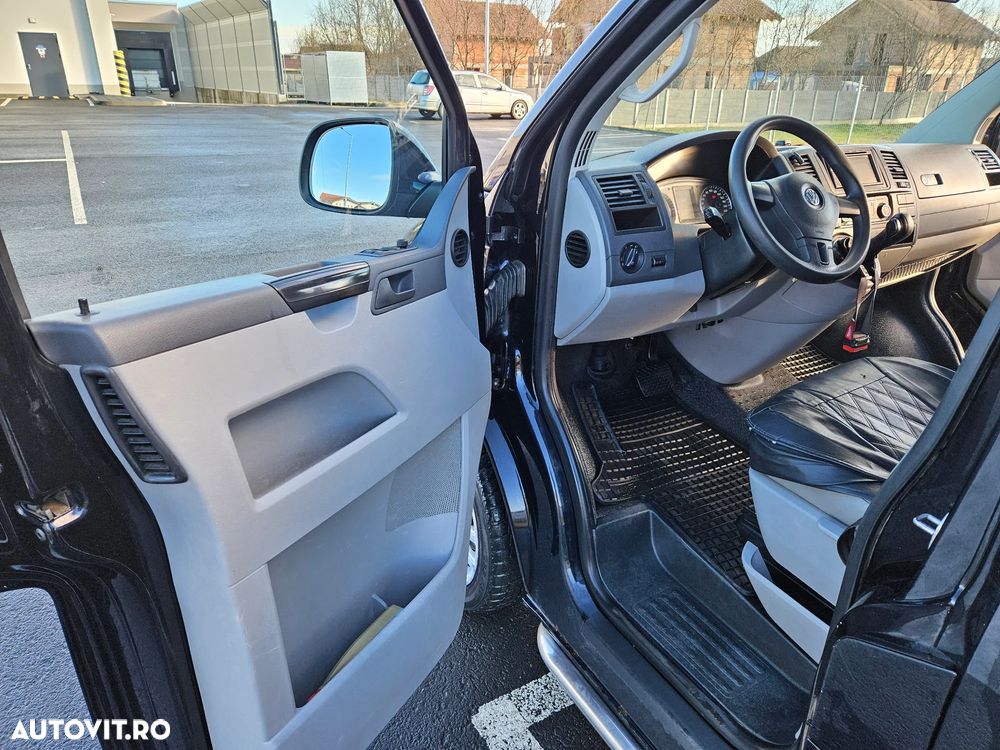 Volkswagen Transporter - 1
