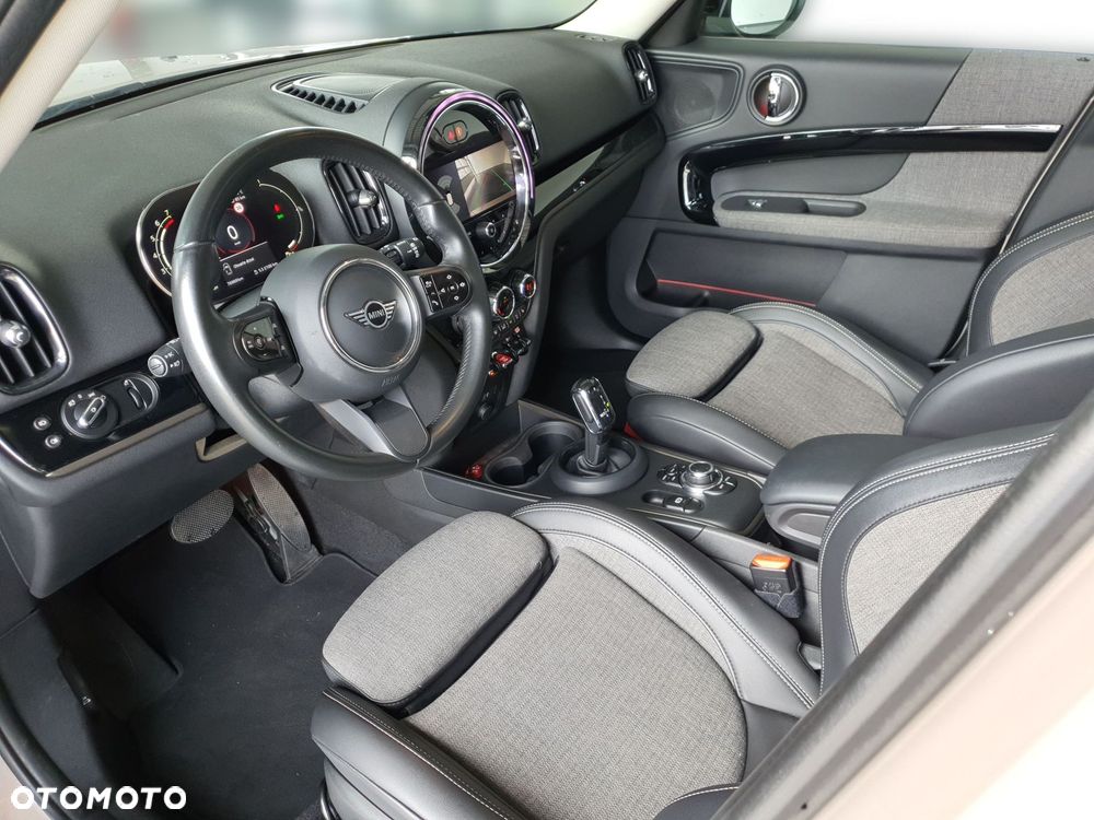 MINI Countryman Cooper Classic Trim - 10